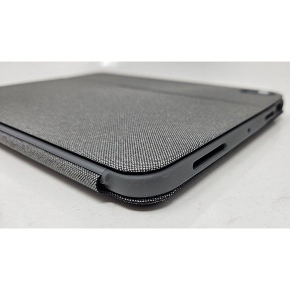 Logitech Folio Touch Keyboard Case for iPad Air 10.9" 5th/4th Gen with Trackpad - Picture 7 of 7